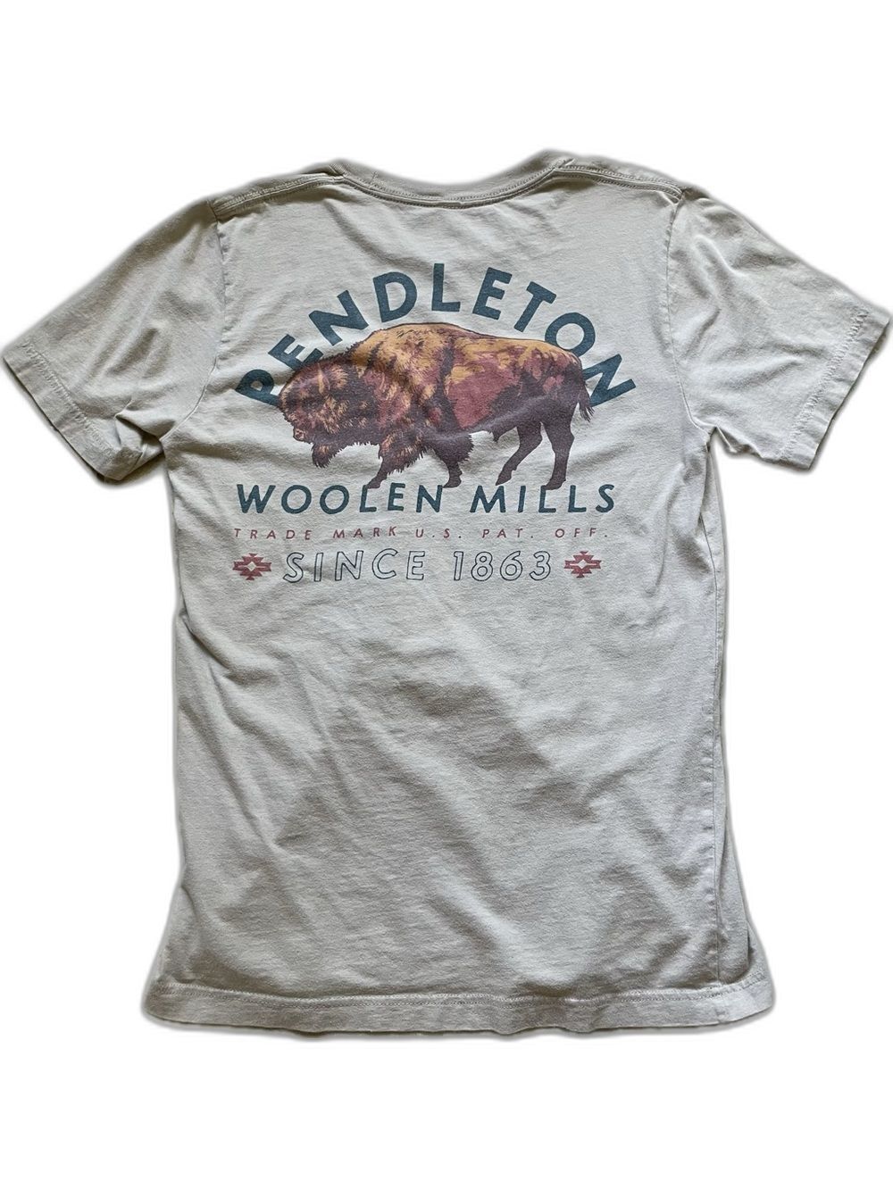 Pendleton Cream Short-Sleeve Tee with Buffalo Graphic. Size small